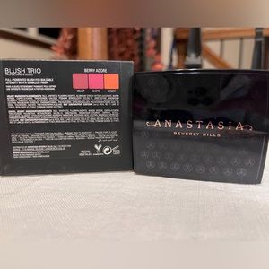 Anastasia Beverly Hills Blush Trio Berry Adore